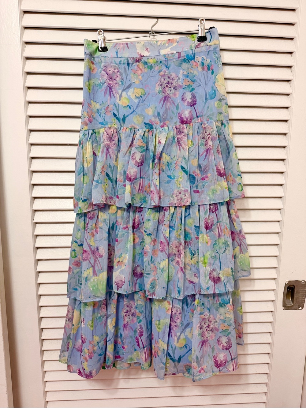 Gorgeous Floral Tiered Midi Skirt
